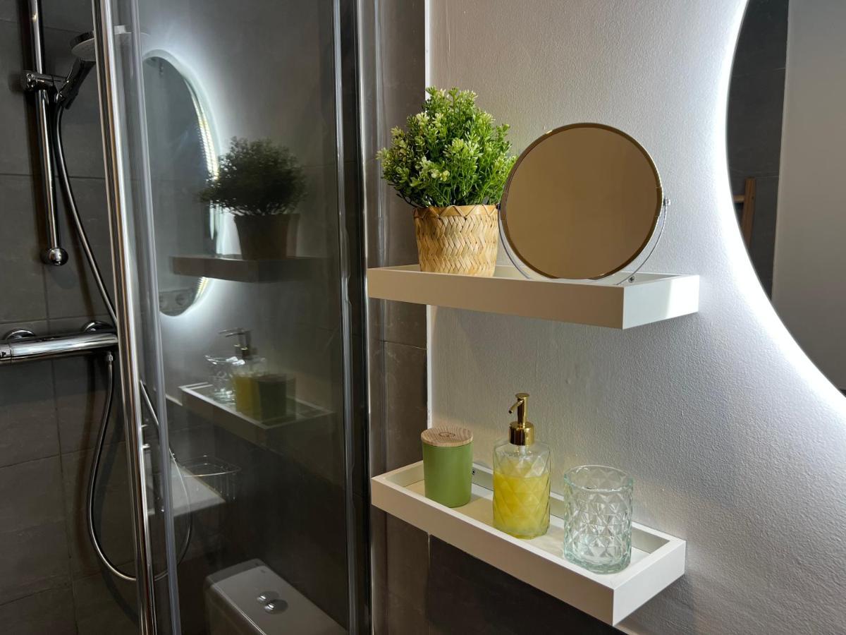 Cozy Apartment Well-Located In Terrassa, Barcelona Eksteriør billede