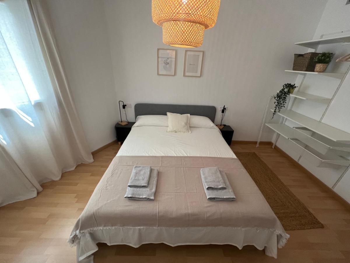 Cozy Apartment Well-Located In Terrassa, Barcelona Eksteriør billede
