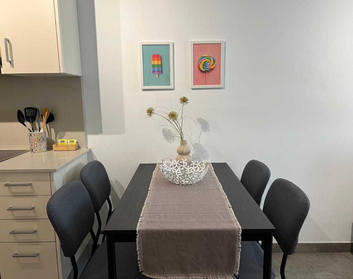 Cozy Apartment Well-Located In Terrassa, Barcelona Eksteriør billede